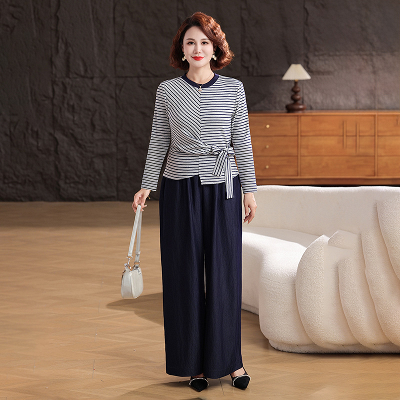 https://fulmo-img-server.com/pants-set/61cafab0-14e2-4216-8909-0c253fa0a313.jpg