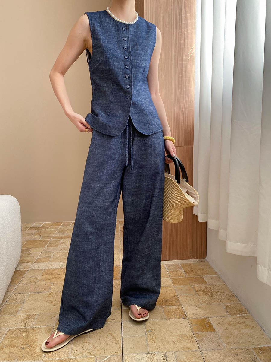 https://fulmo-img-server.com/pants-set/6200aff7-c77c-4c52-b153-e6ac6b8d3a3e.jpg