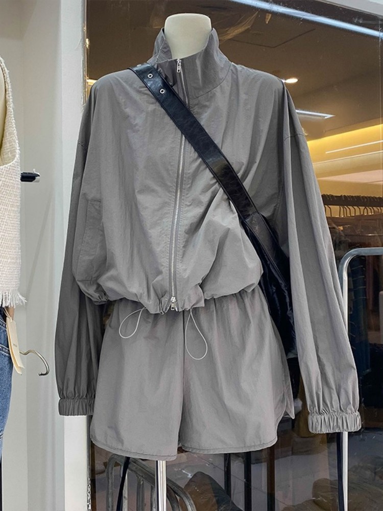 パンツセットアップ ハイネックジップブルゾンショートセット
