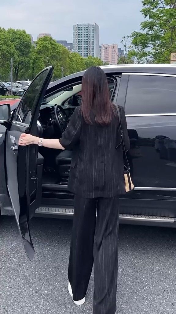 パンツセットアップ ワイド 優雅な半袖ストライプワイドパンツセット