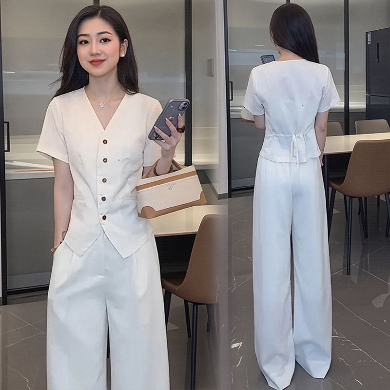 https://fulmo-img-server.com/pants-set/6a916fca-69a3-41fe-a5f0-a610fe98a0d9.jpg