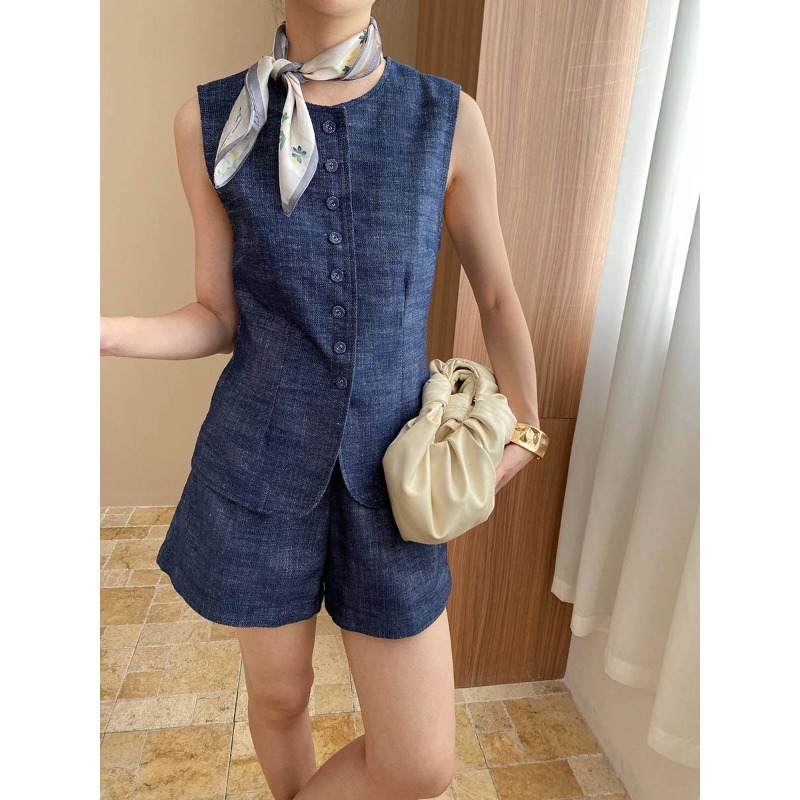 https://fulmo-img-server.com/pants-set/6a94d5bc-0946-448a-b6e6-9122d1a95fe1.jpg