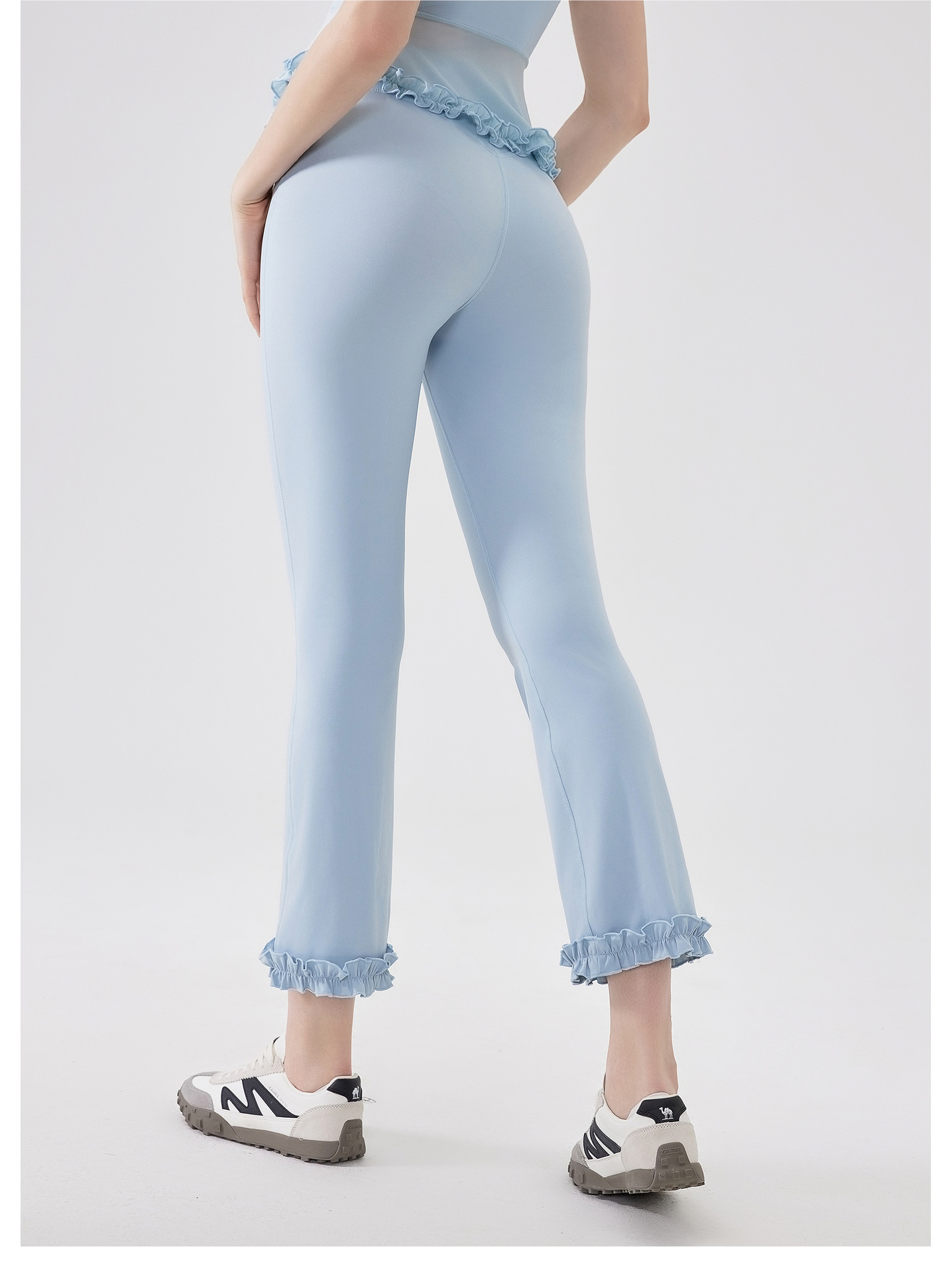 パンツセットアップ フリル裾デザイン ペプラムセットアップ