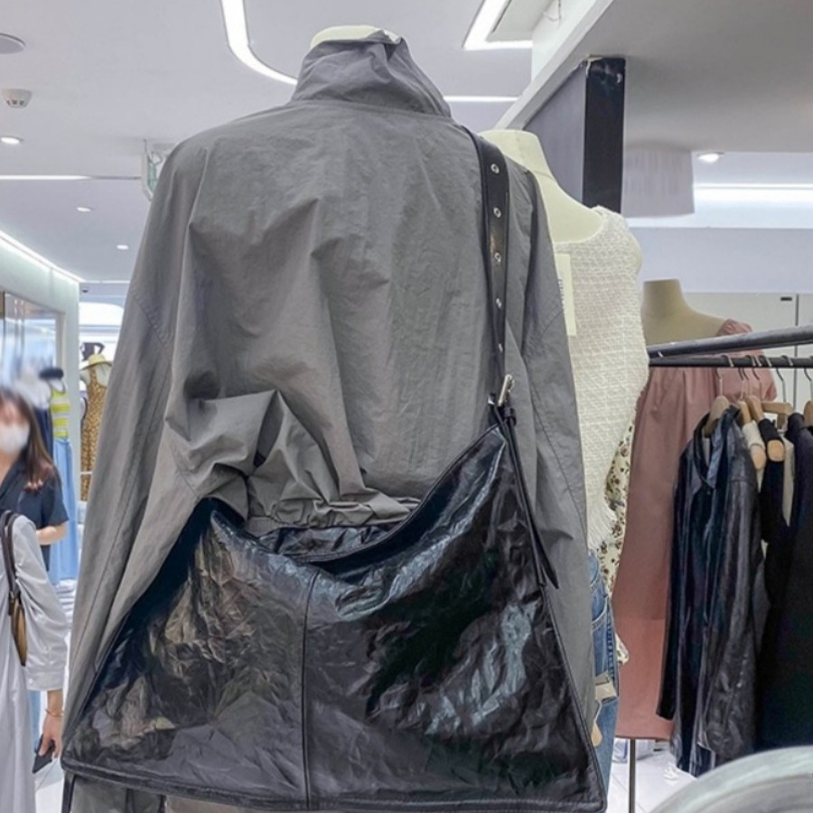 パンツセットアップ ハイネックジップブルゾンショートセット