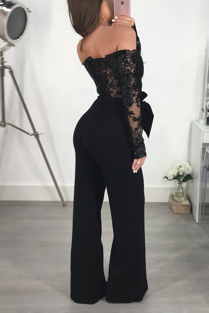 https://fulmo-img-server.com/pants-set/6edd0d98-b8c6-40e1-9b8a-0fd84bcb6674.jpg