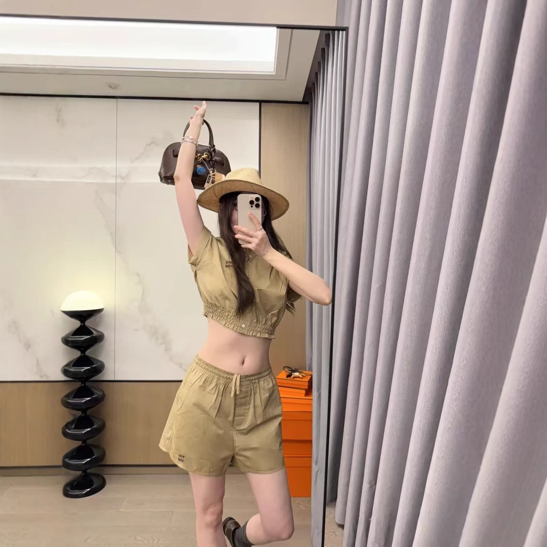 パンツセットアップ クロップド丈ショートセットアップ