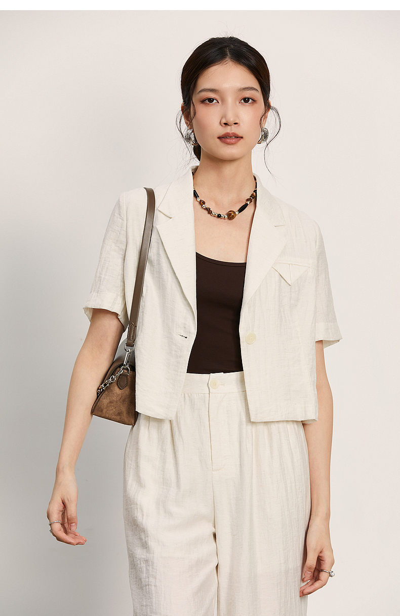 https://fulmo-img-server.com/pants-set/7097c3fd-5640-4fd9-8adc-2752a7719da1.jpg