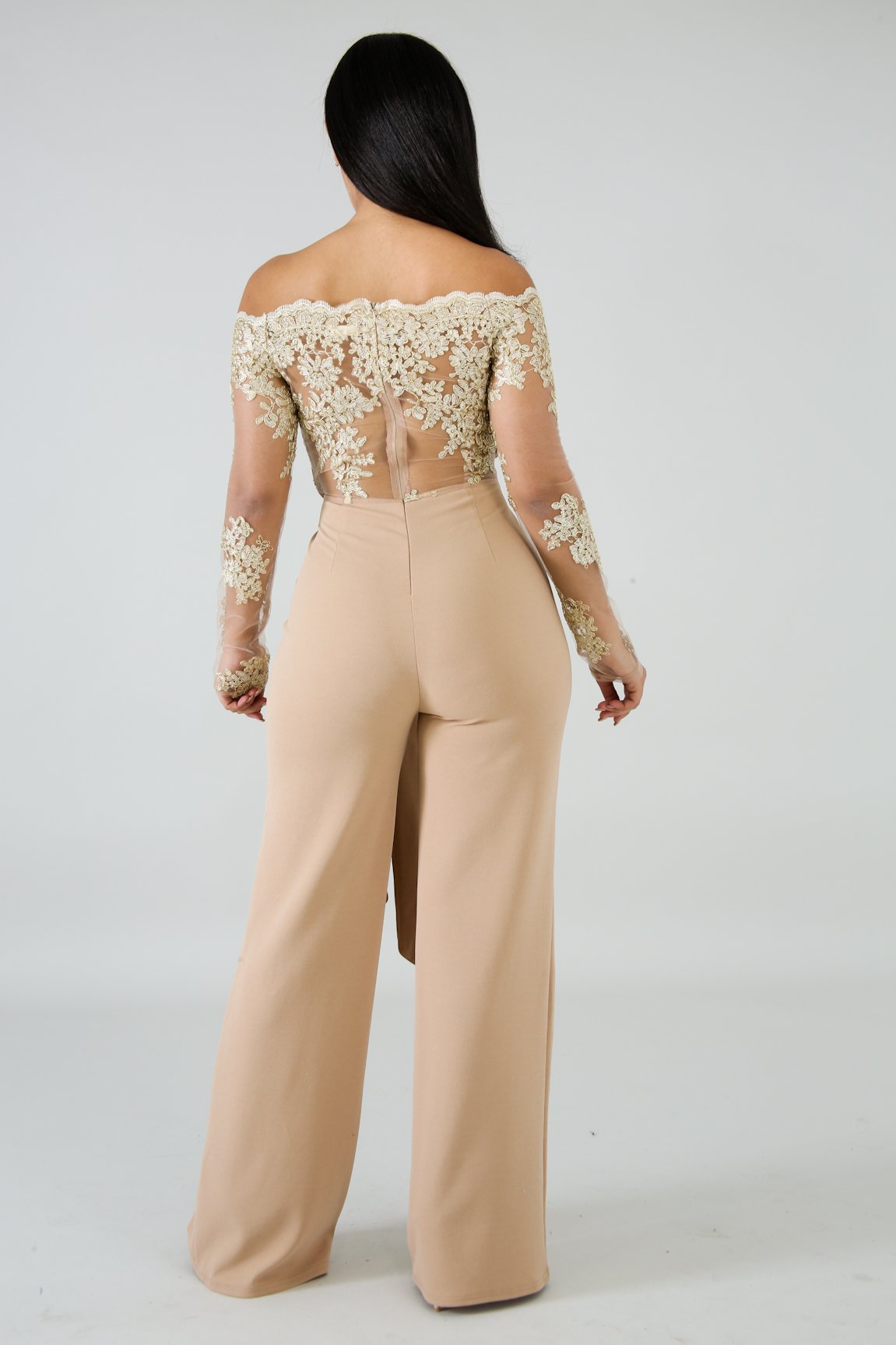 https://fulmo-img-server.com/pants-set/712e2783-49dc-41de-8a55-c9590b43878e.jpg