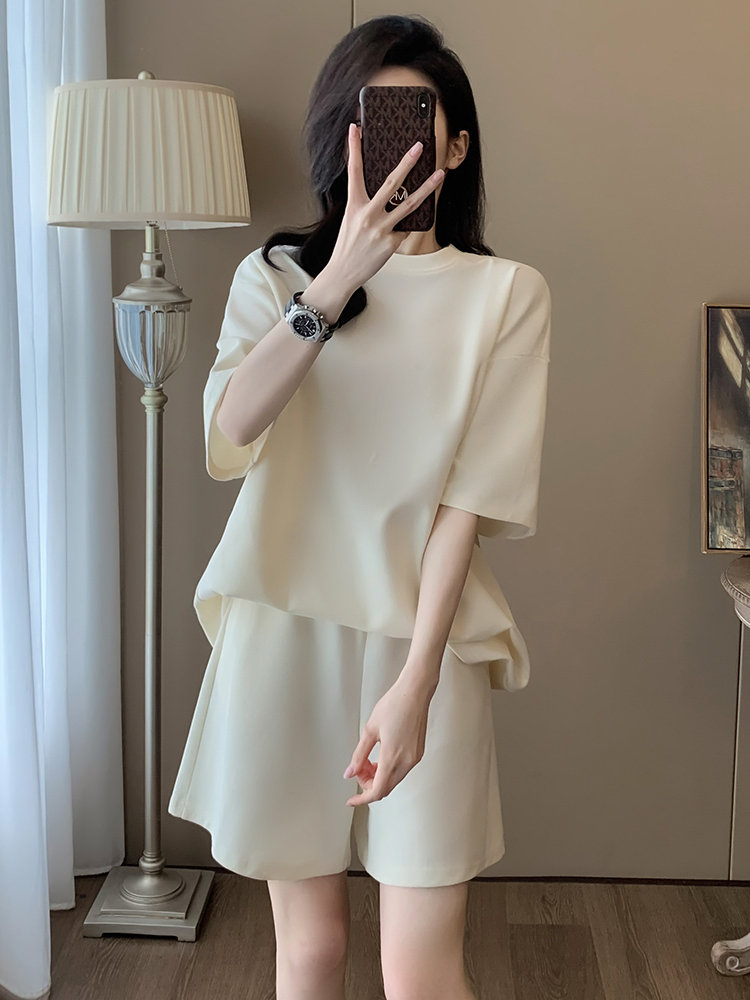 パンツセットアップ なめらか素材ゆったりパンツセット