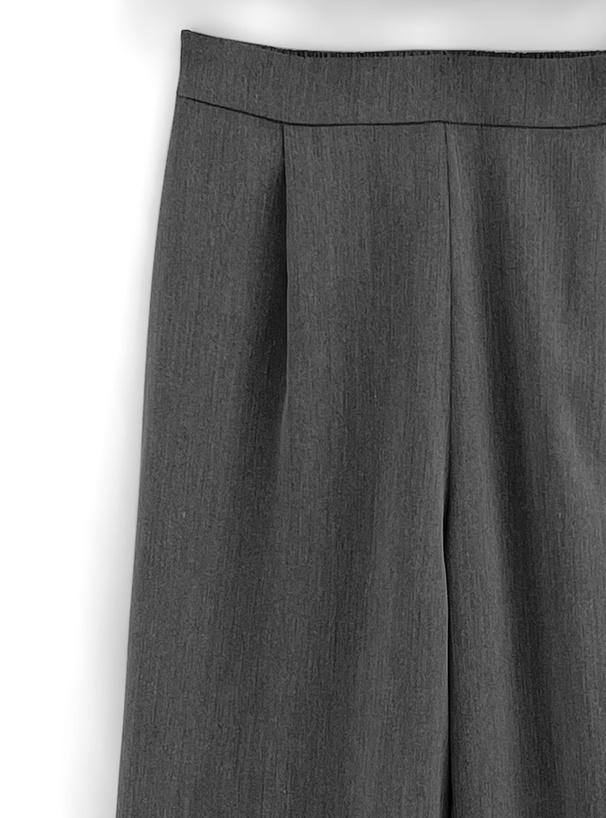 パンツセットアップ ペプラムデザインベアトップセットアップ