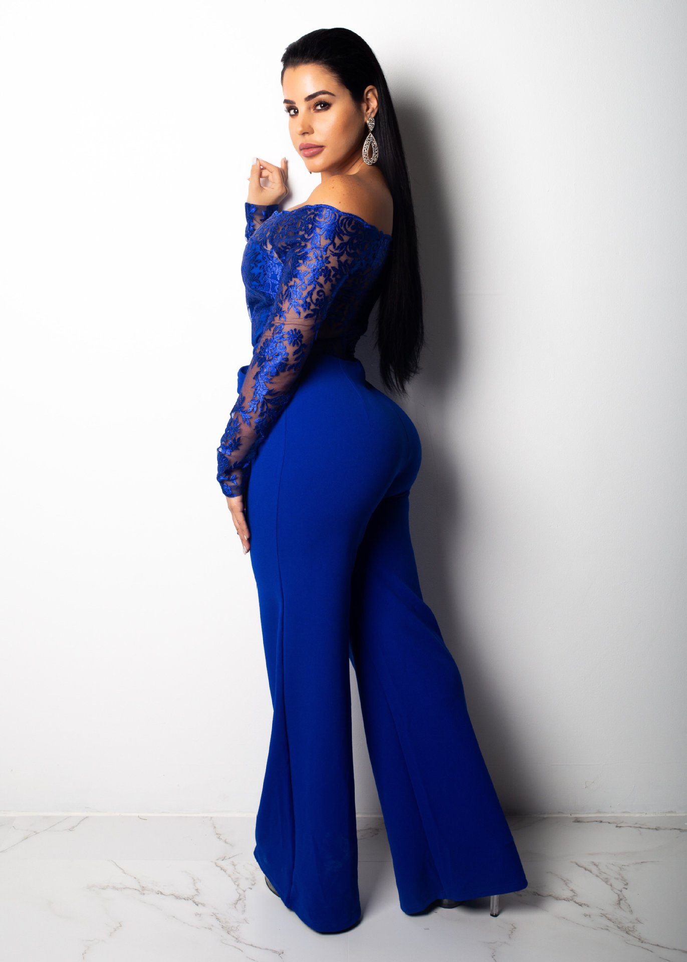 https://fulmo-img-server.com/pants-set/82d146de-c4b5-44c0-bb48-20bfb3da7e90.jpg