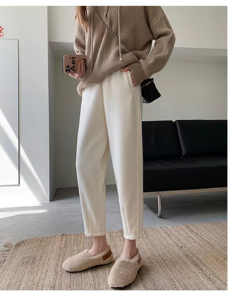 https://fulmo-img-server.com/pants-set/83dfe83d-c7b8-4d8e-a01d-d39bc4ce6430.jpg