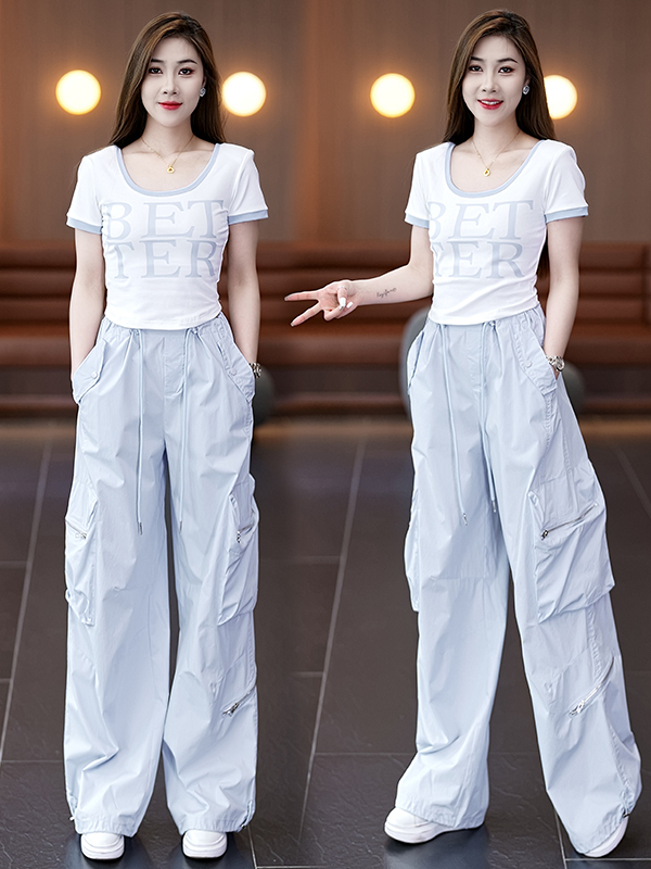 パンツセットアップ ワイド ロゴ入りカジュアルパンツセットアップ