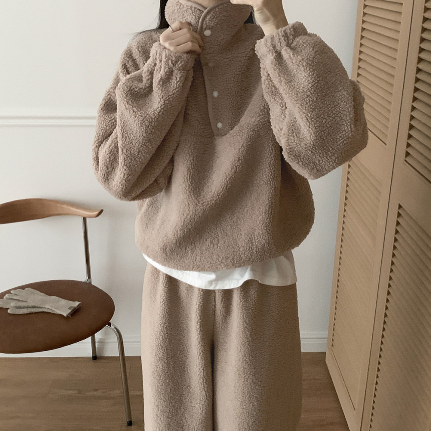 今季注目ふわもこ羊毛風ワイドパンツセットアップ