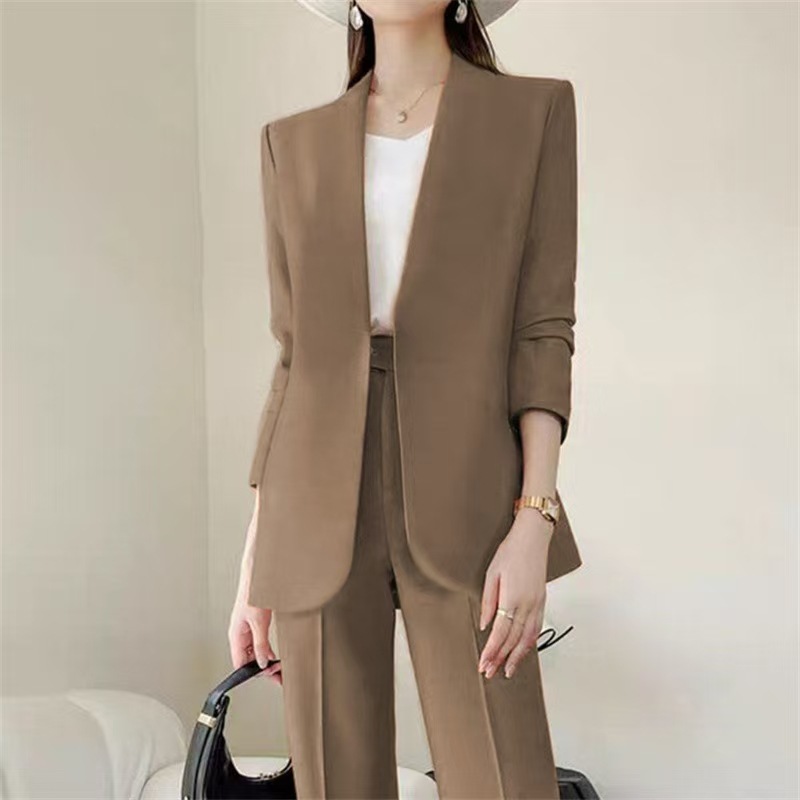 https://fulmo-img-server.com/pants-set/85c0efa8-a8d7-480e-9df4-3a8fcfd648d5.jpg