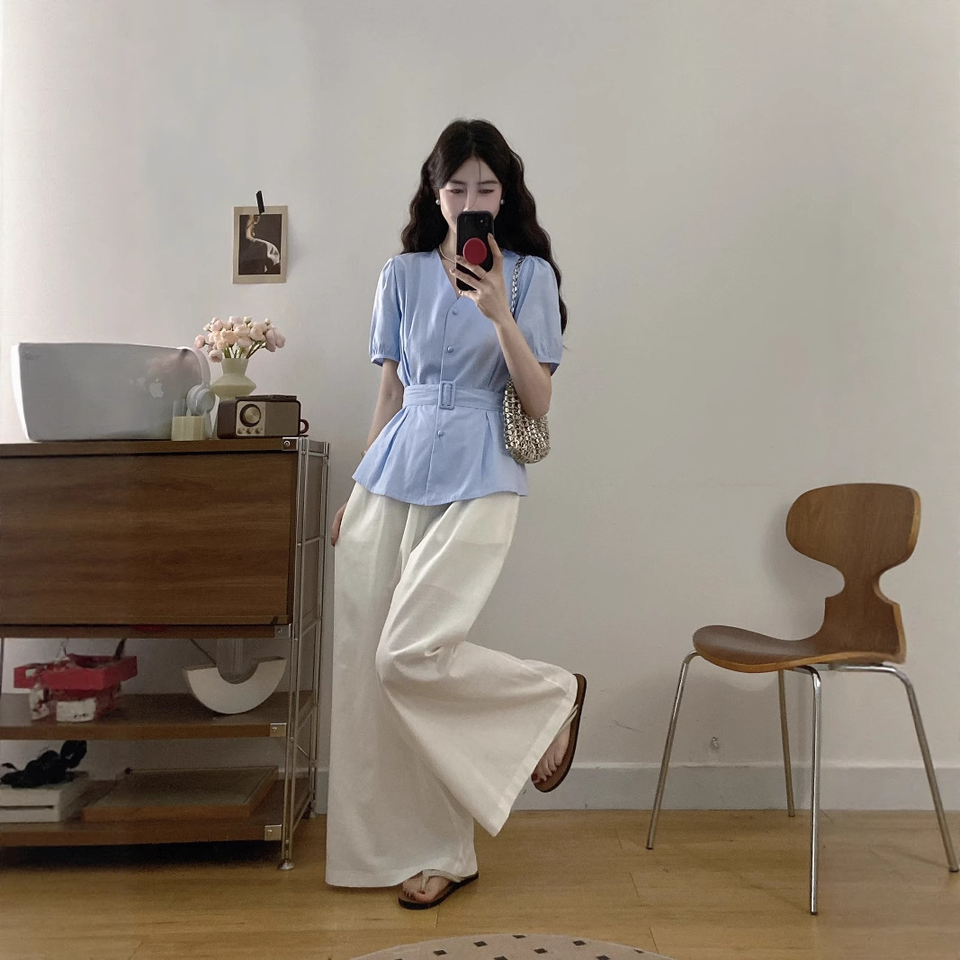 パンツセットアップ ベルト付きペプラムブラウスとワイドパンツセット
