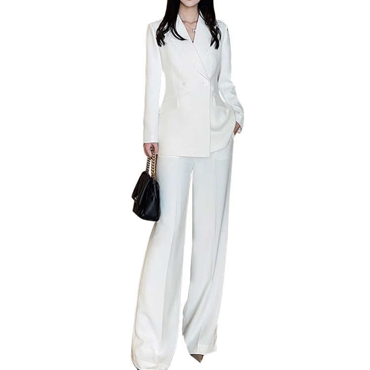 https://fulmo-img-server.com/pants-set/8f7fd2da-2747-47ef-b9d2-2f904814c97d.jpg