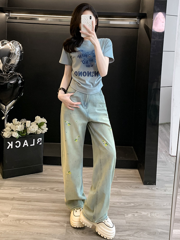 https://fulmo-img-server.com/pants-set/8ff0be90-d5a3-475d-bc94-a27afff21f44.jpg