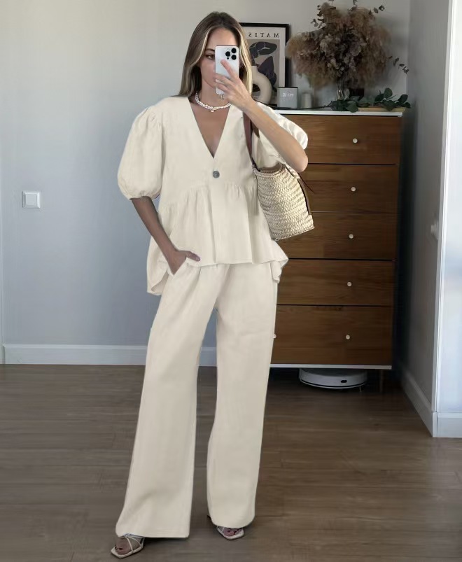 https://fulmo-img-server.com/pants-set/9129d877-7179-4967-8aed-adc7ea504365.jpg