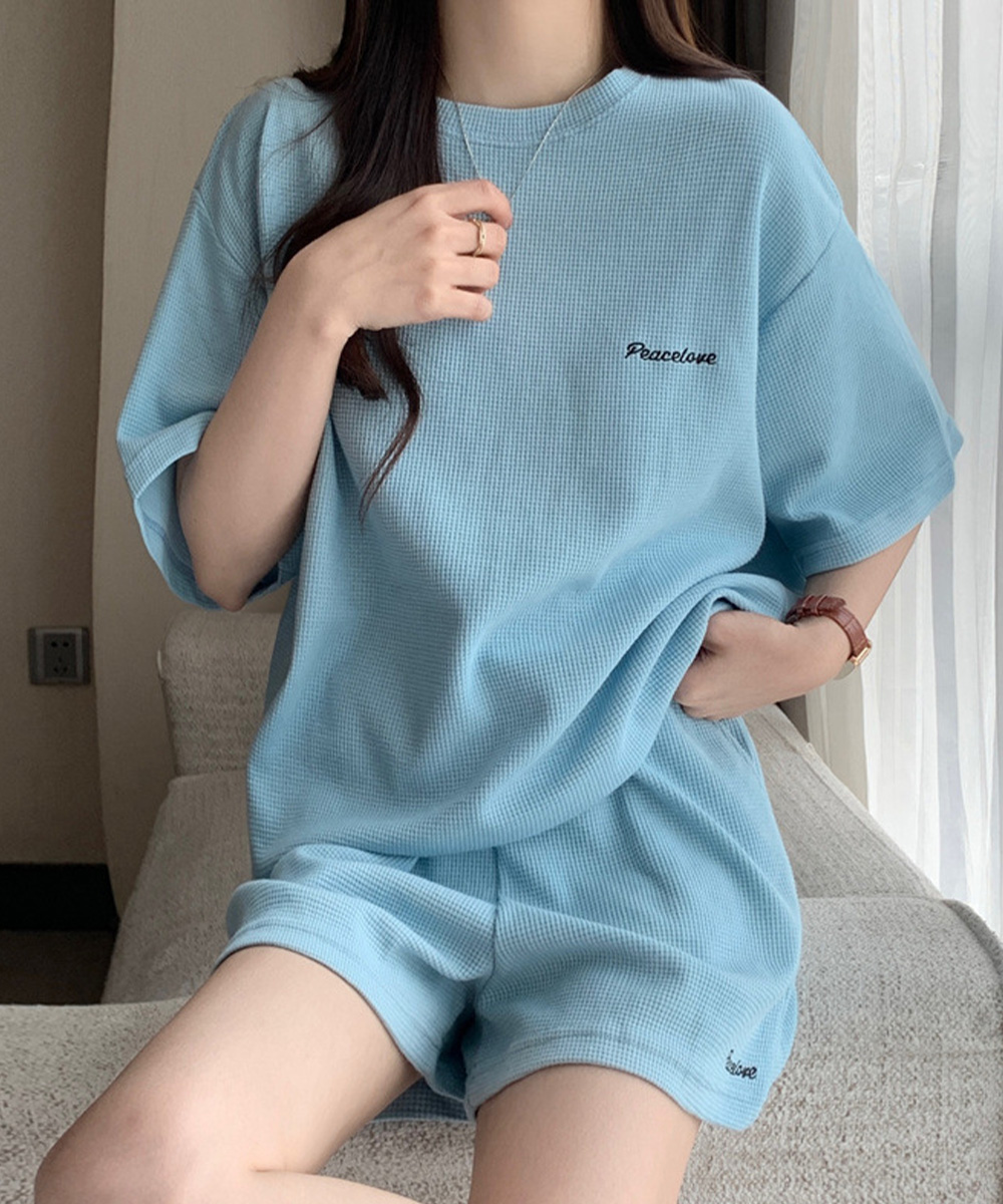https://fulmo-img-server.com/pants-set/91efaa13-6e24-4bf7-bd16-a6196682db38.jpg