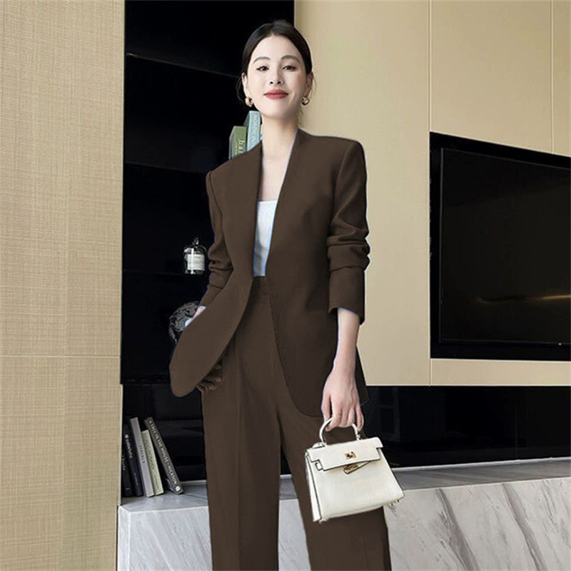 https://fulmo-img-server.com/pants-set/94e4547e-4822-4fcd-8406-5216efe1cf5e.jpg