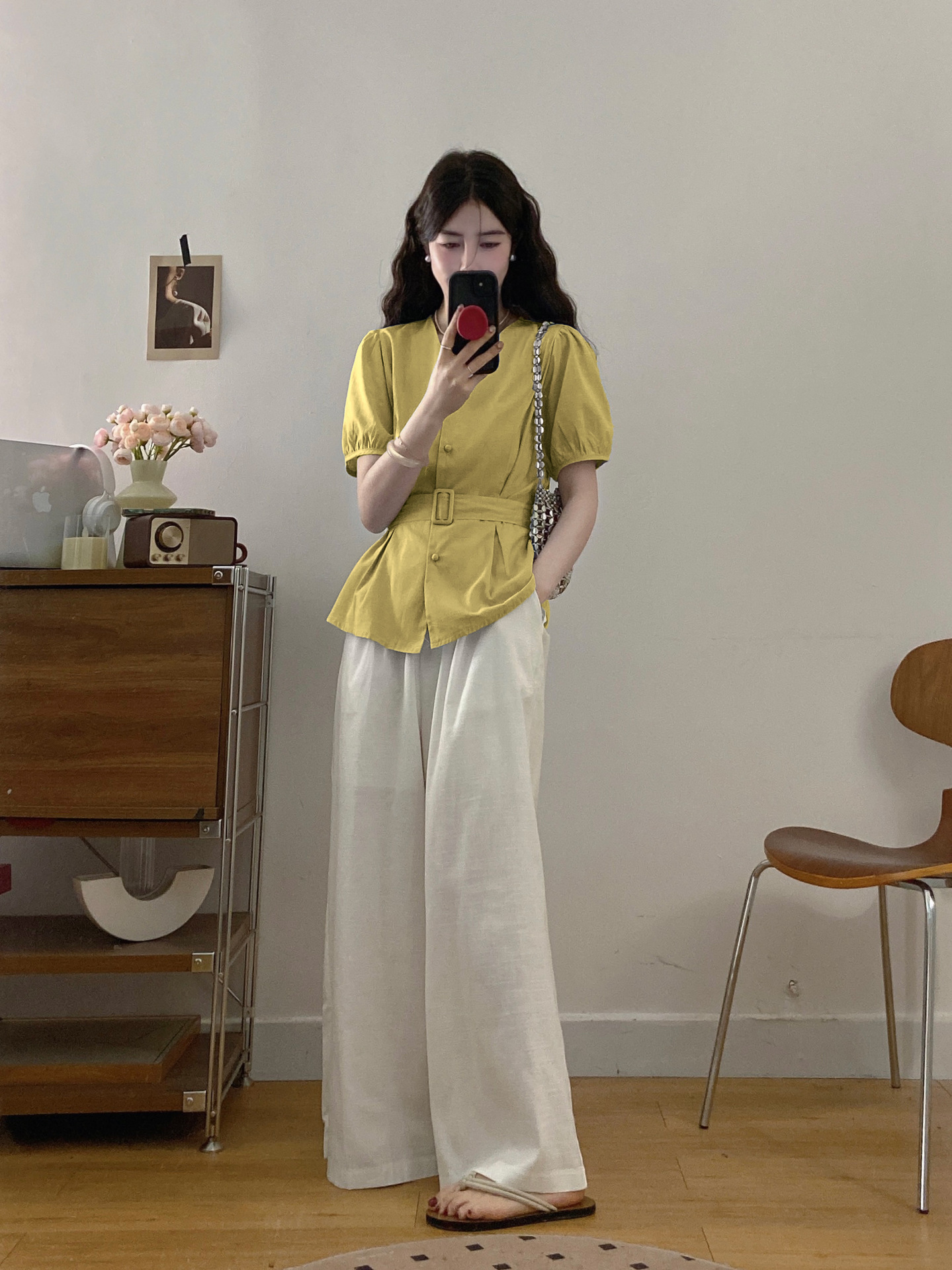 パンツセットアップ ベルト付きペプラムブラウスとワイドパンツセット