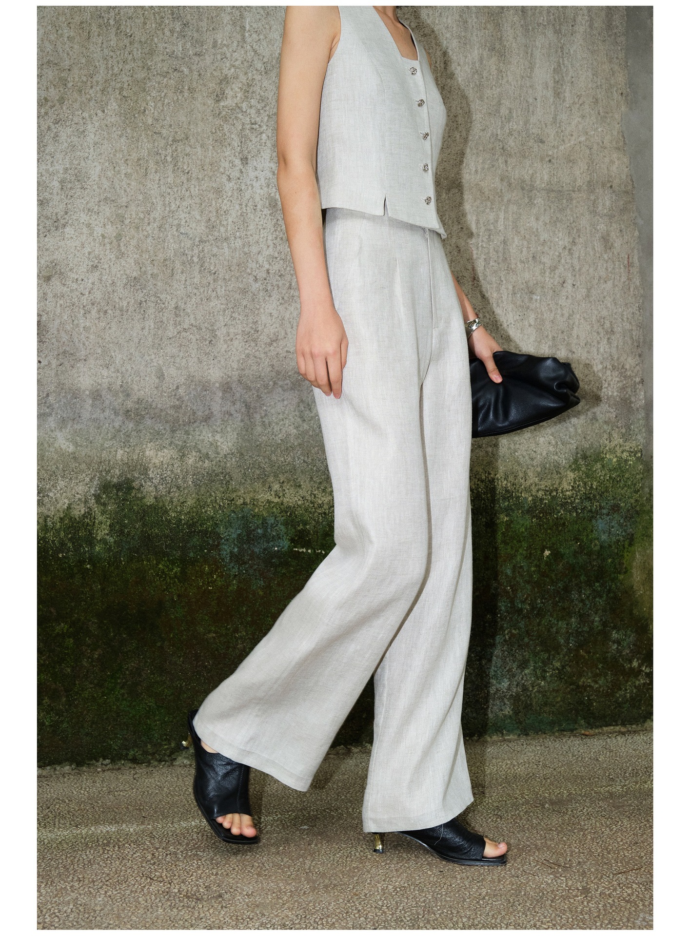 https://fulmo-img-server.com/pants-set/99c97e2f-f81f-40ae-a0ed-ad15aed8c88b.jpg