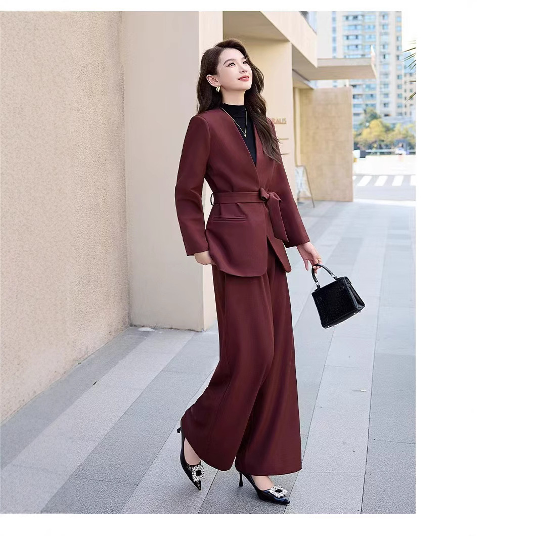 https://fulmo-img-server.com/pants-set/9ae43a82-880a-4730-b450-35621263622d.jpg