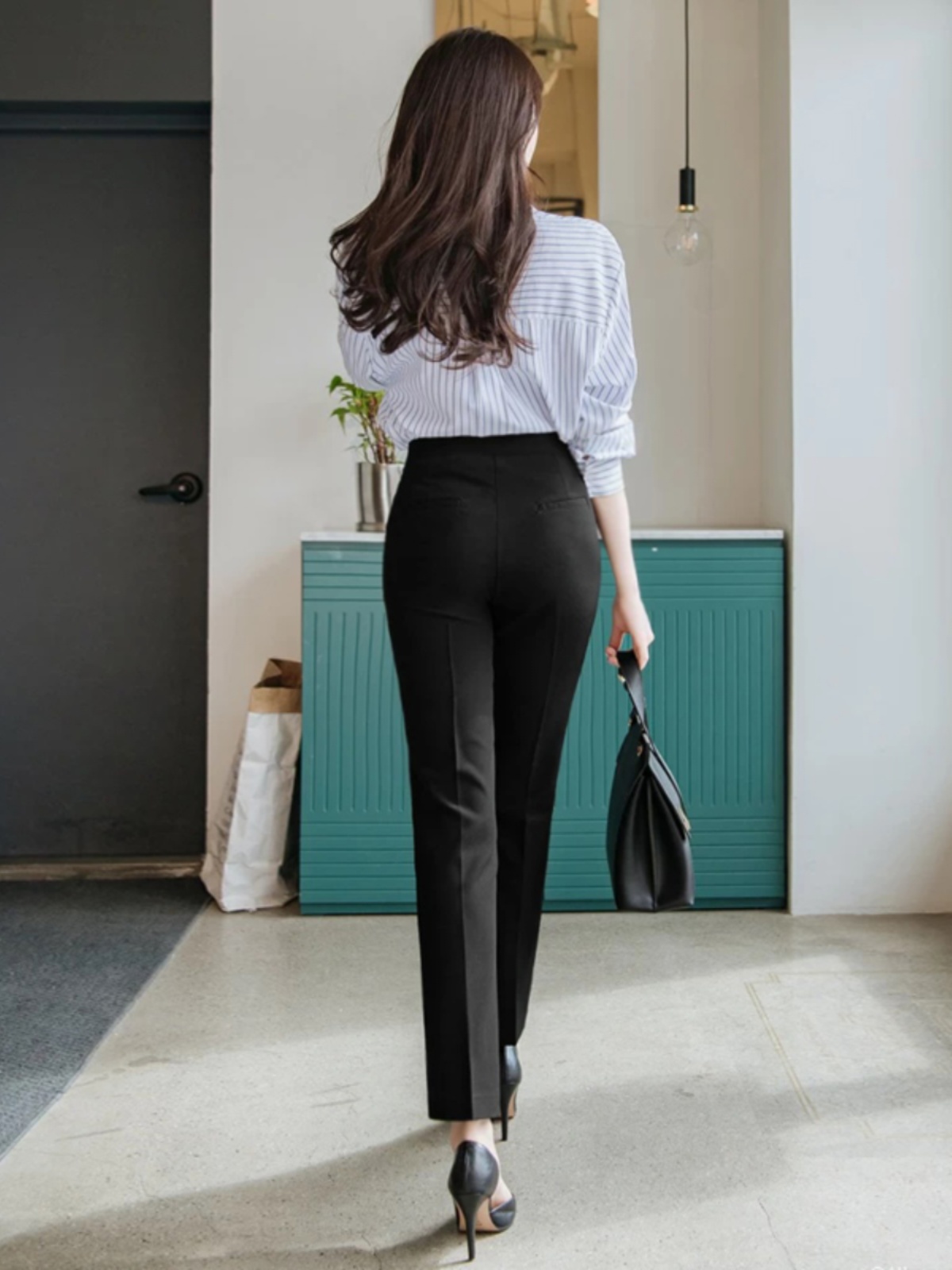 https://fulmo-img-server.com/pants-set/9af4889d-3345-4d94-9274-59263e501f68.jpg