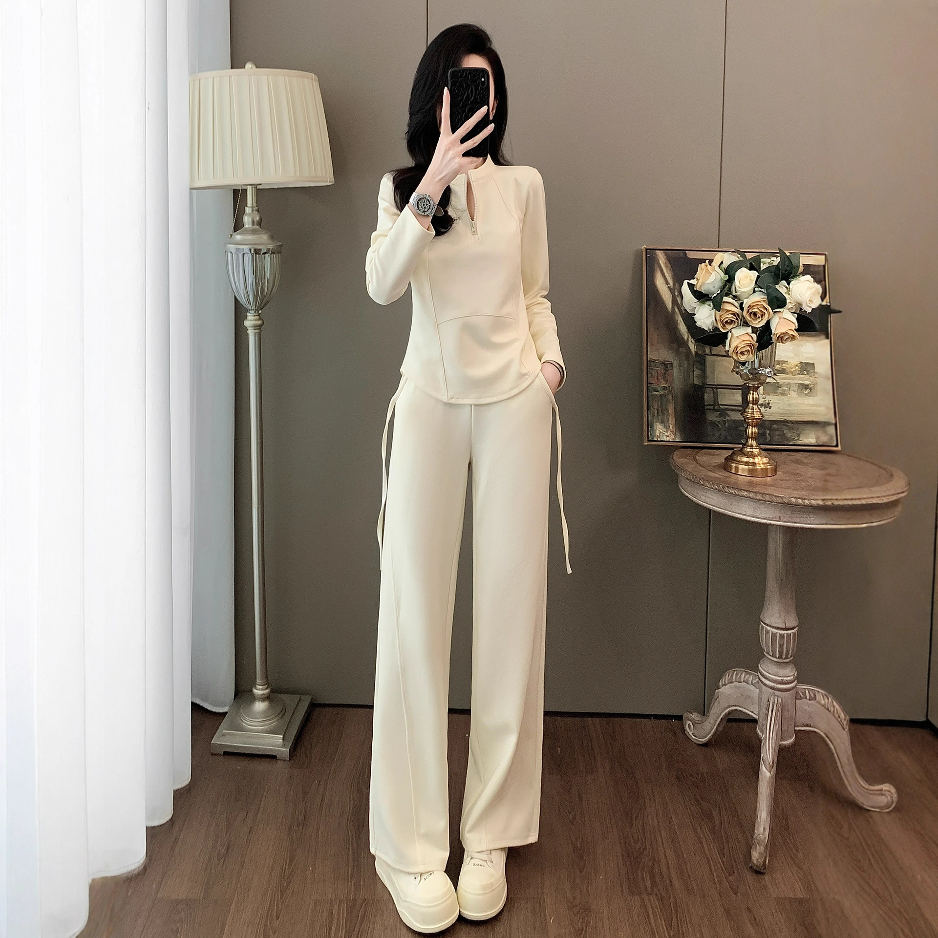 https://fulmo-img-server.com/pants-set/9d0a69e2-7d38-4e22-b504-7147af597b3e.jpg