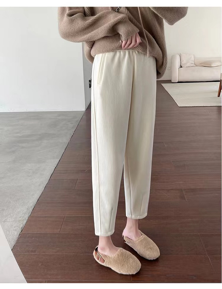 https://fulmo-img-server.com/pants-set/9f07d0cf-4b93-473e-a6a2-2093de49293d.jpg
