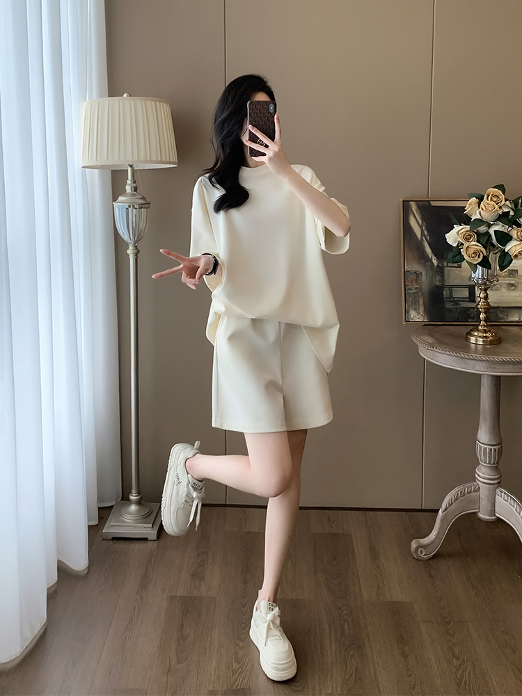 パンツセットアップ なめらか素材ゆったりパンツセット