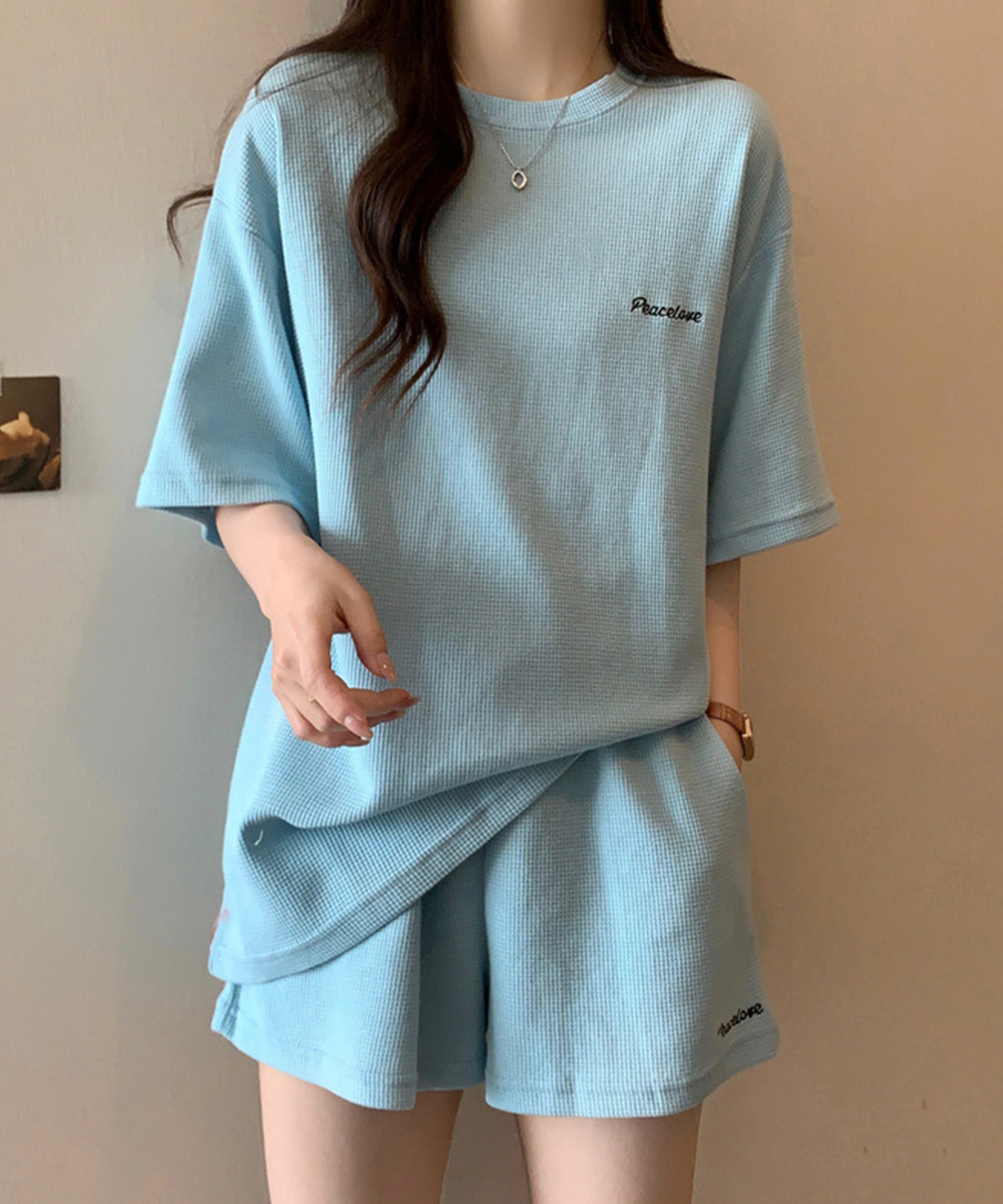 https://fulmo-img-server.com/pants-set/a3c4b8c4-b9aa-4963-a230-d4aa6f7590cd.jpg