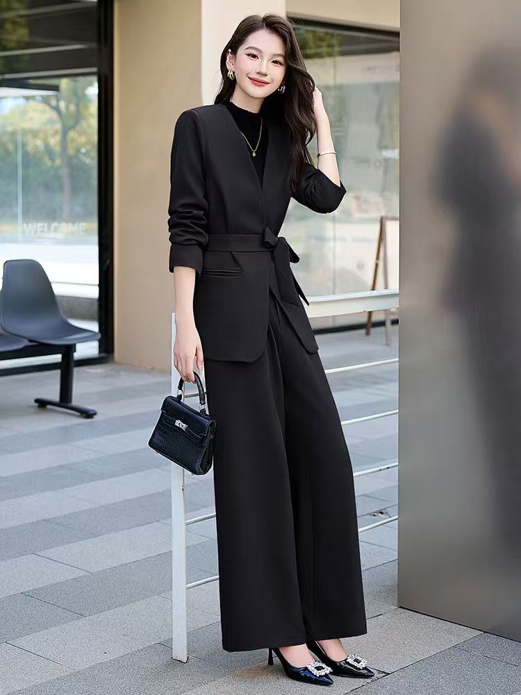 https://fulmo-img-server.com/pants-set/a46c0786-15f0-4821-bd4a-de4d83f6e67b.jpg