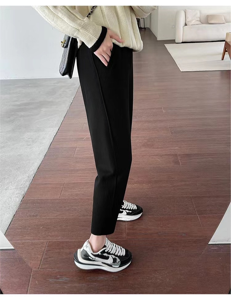 https://fulmo-img-server.com/pants-set/a49dd588-f4e1-4e87-8574-6c77c7b67d38.jpg
