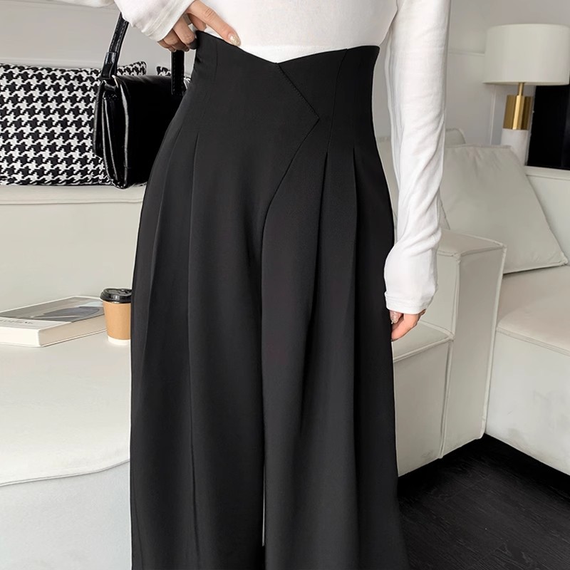 https://fulmo-img-server.com/pants-set/a51558a9-8c6b-47bc-9468-72e70a7d9d5e.jpg