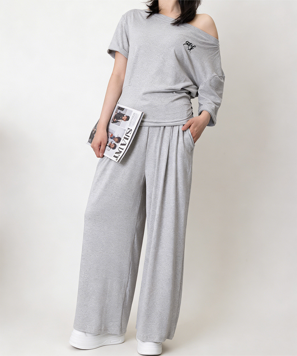 https://fulmo-img-server.com/pants-set/a576c6c6-8ffc-4bb6-b11a-ba74880b5705.jpg