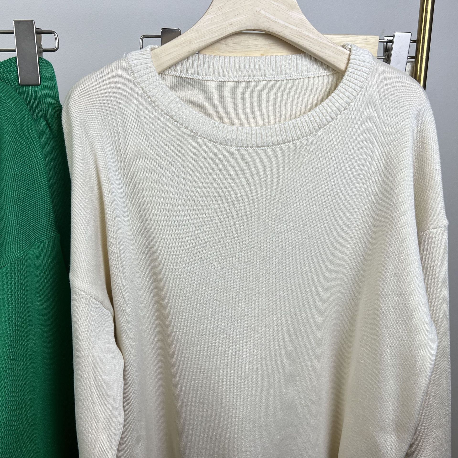 パンツセットアップ パイピング装飾ワイドパンツセット