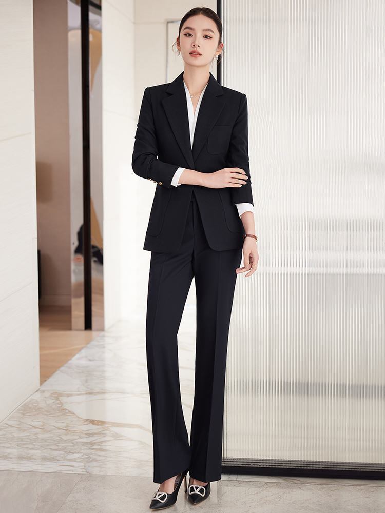 https://fulmo-img-server.com/pants-set/a6ad3215-0393-45b0-bcec-02c24f36caac.jpg