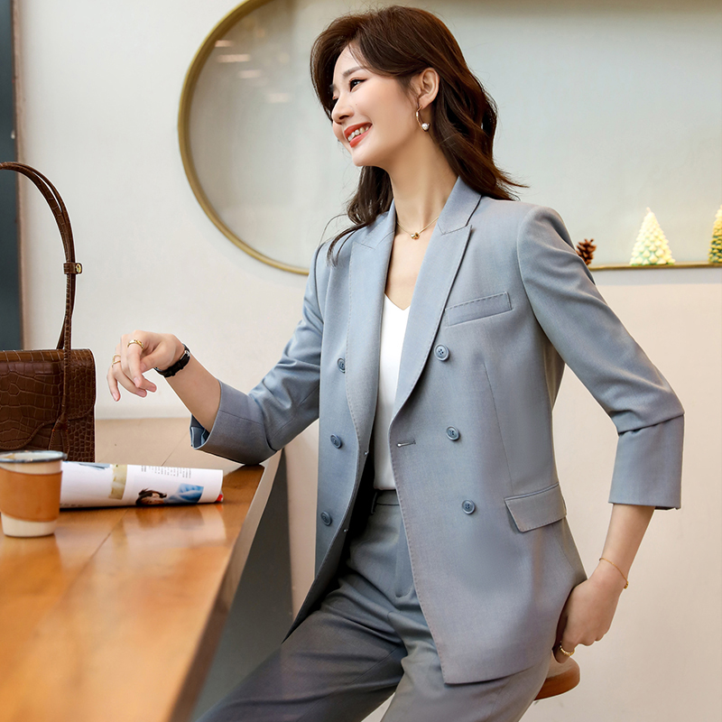 パンツセットアップ 上品な二重前立て女性用パンツセットアップ