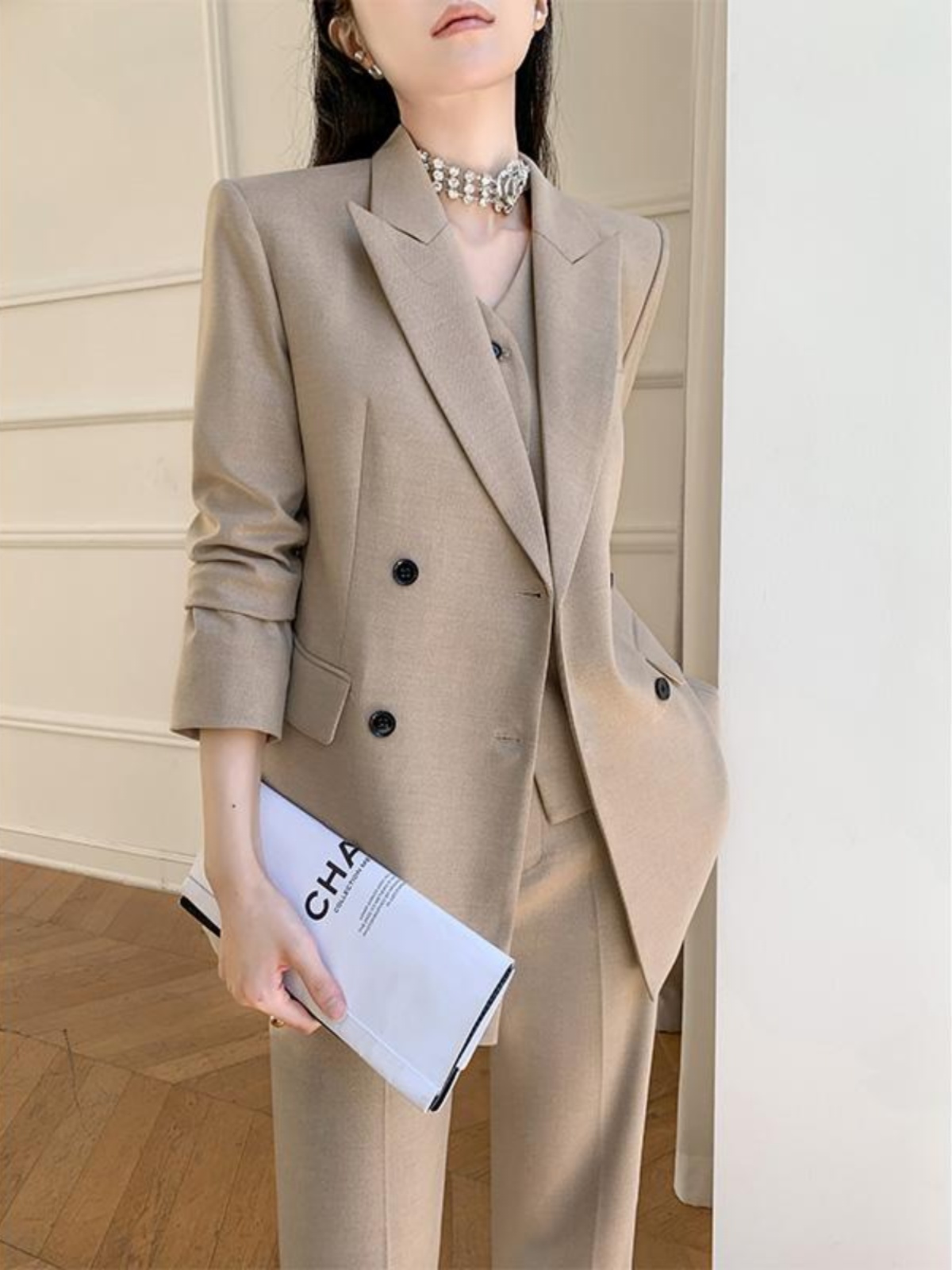 https://fulmo-img-server.com/pants-set/aa445ef1-efaa-4c7c-98a6-5dcbc2421a7f.jpg