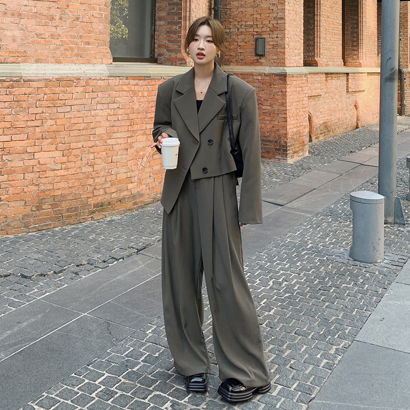 https://fulmo-img-server.com/pants-set/ab6711ab-850f-4bb4-bf14-899a09969021.jpg