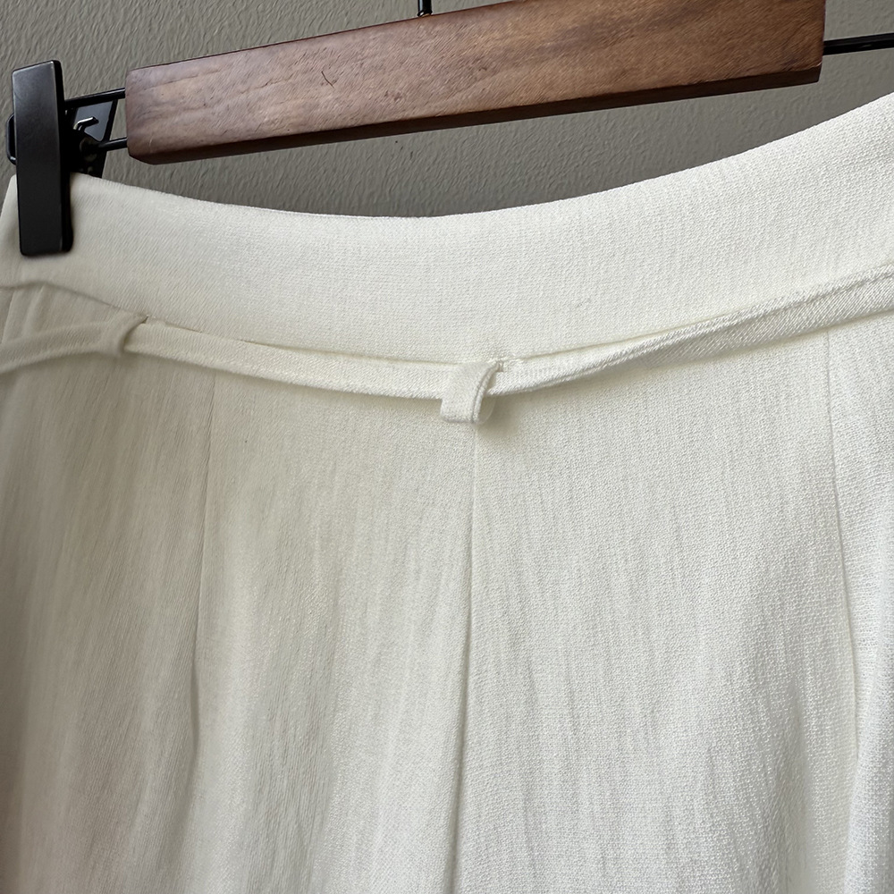 パンツセットアップ 洗練ノースリーブツイストセットアップ