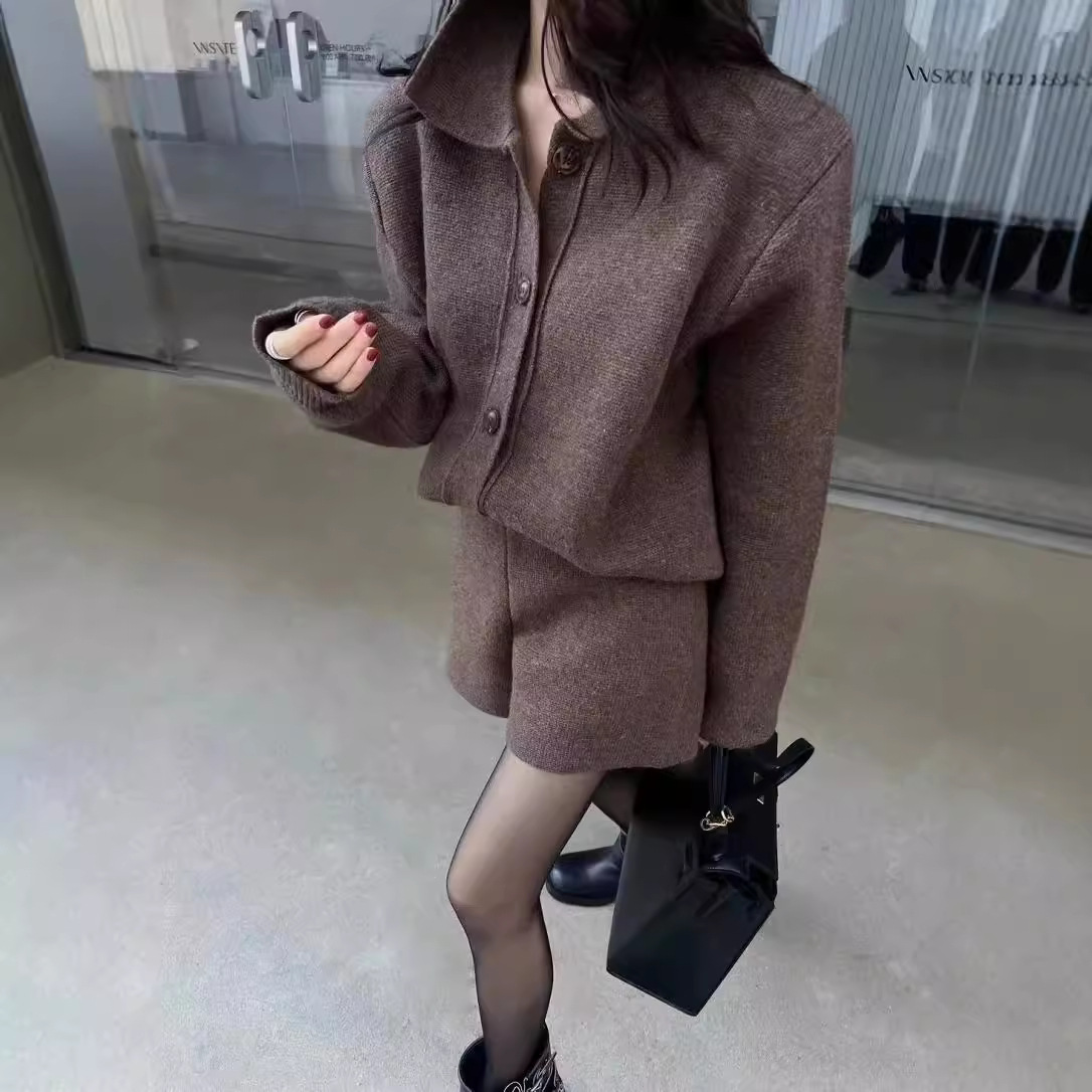 パンツセットアップ ニット素材襟付きジャケット×ショート二点セット