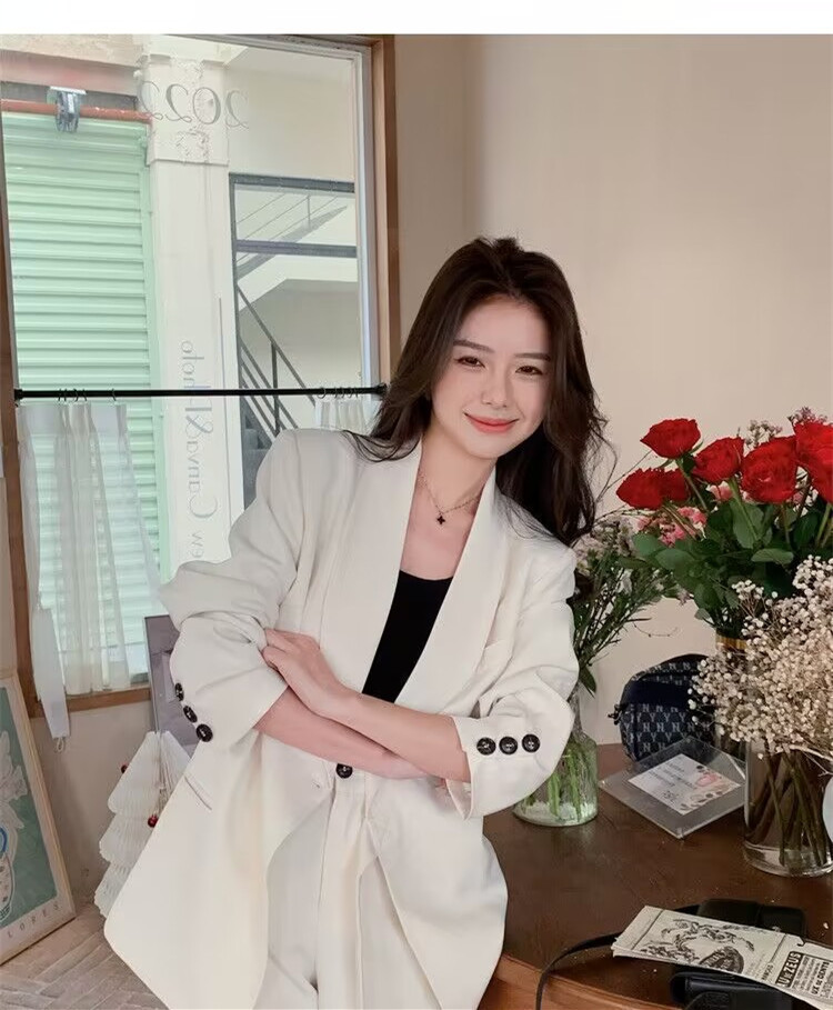 https://fulmo-img-server.com/pants-set/b2555229-0ddf-40ad-8f86-ffc343242d28.jpg