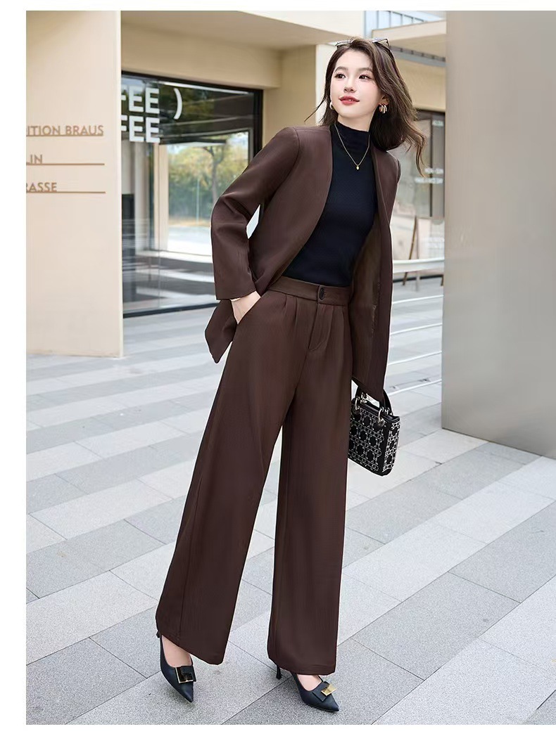 https://fulmo-img-server.com/pants-set/b5fa5e29-0a04-4b2e-bbf0-84c0b759facf.jpg