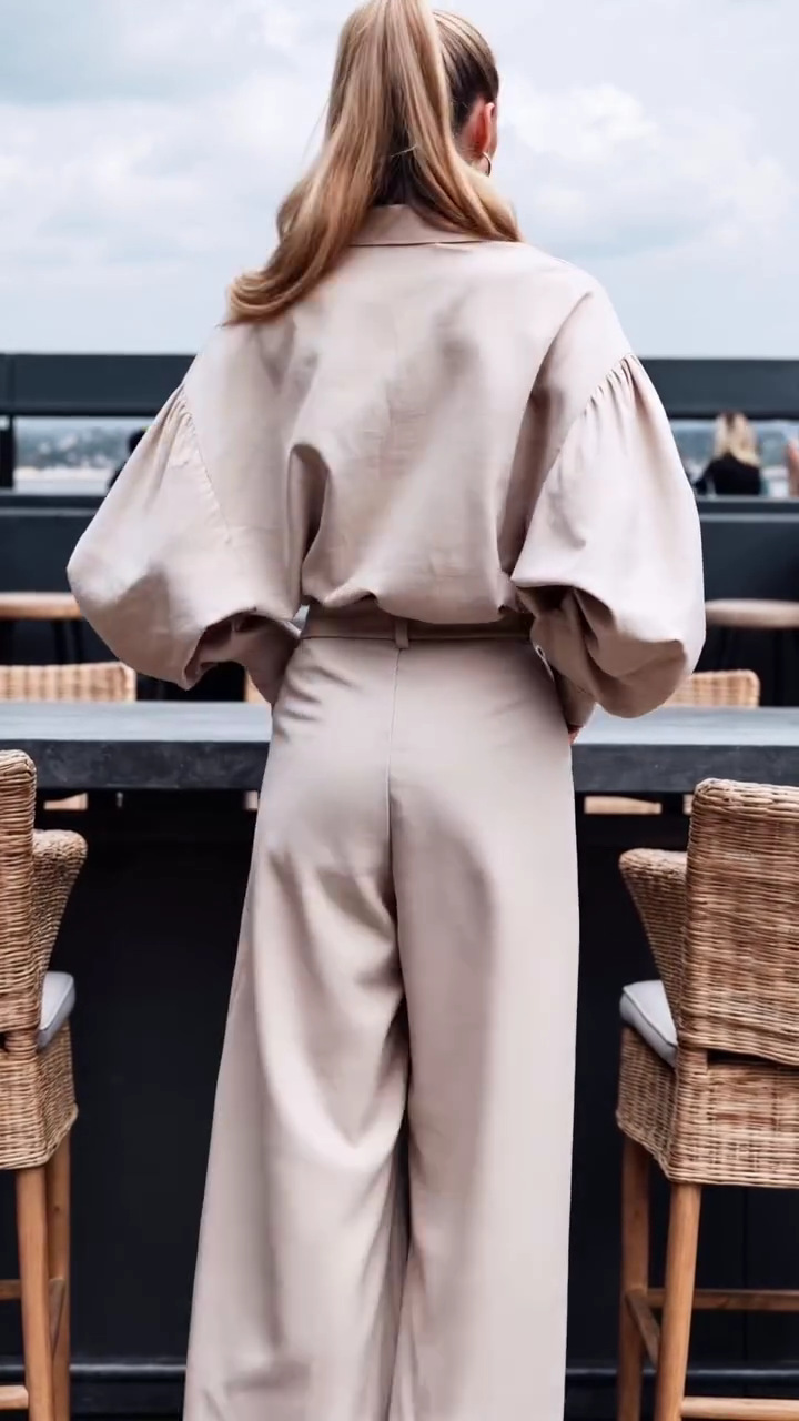 https://fulmo-img-server.com/pants-set/ba84a889-8908-432a-83a1-2bde8a404aa0.jpg