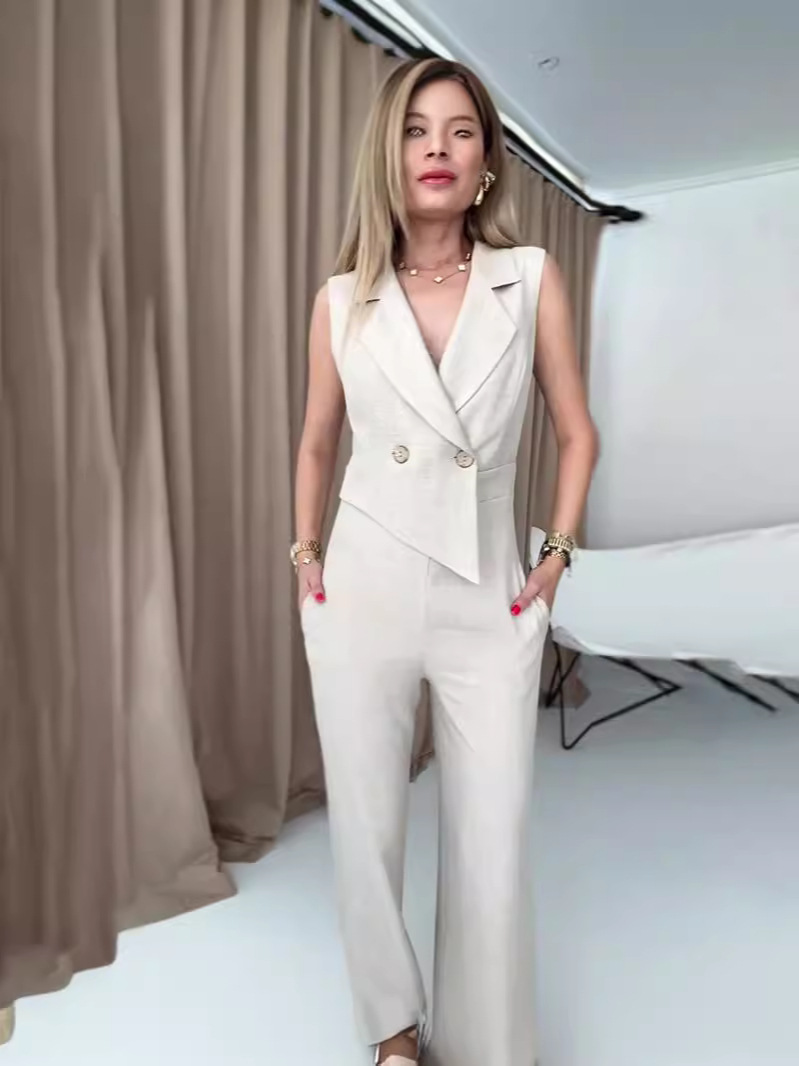 https://fulmo-img-server.com/pants-set/bbaf72e9-172b-46e1-ada5-1f5aa3db863d.jpg