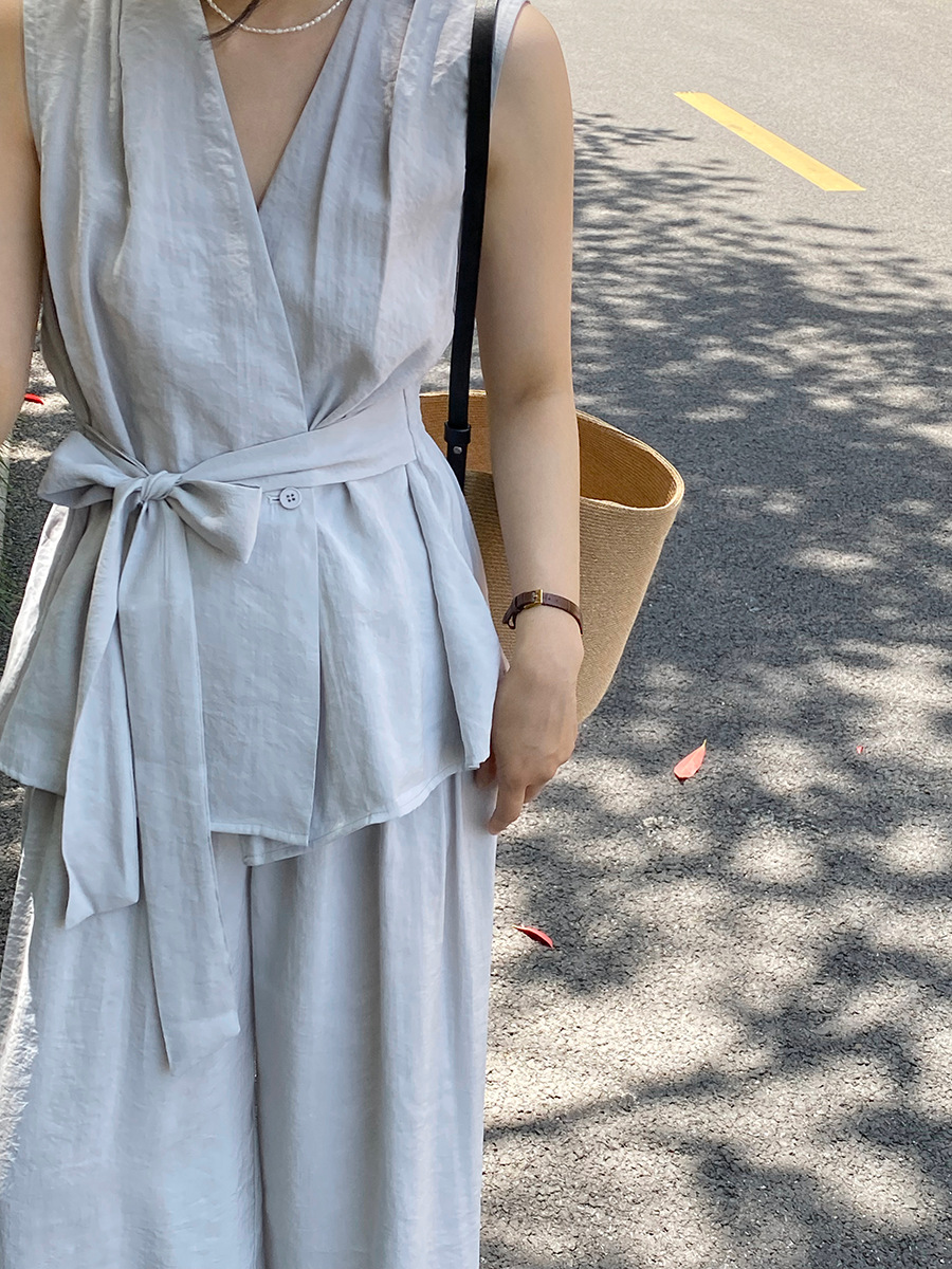 パンツセットアップ 結び目リボン風ノースリーブパンツセット