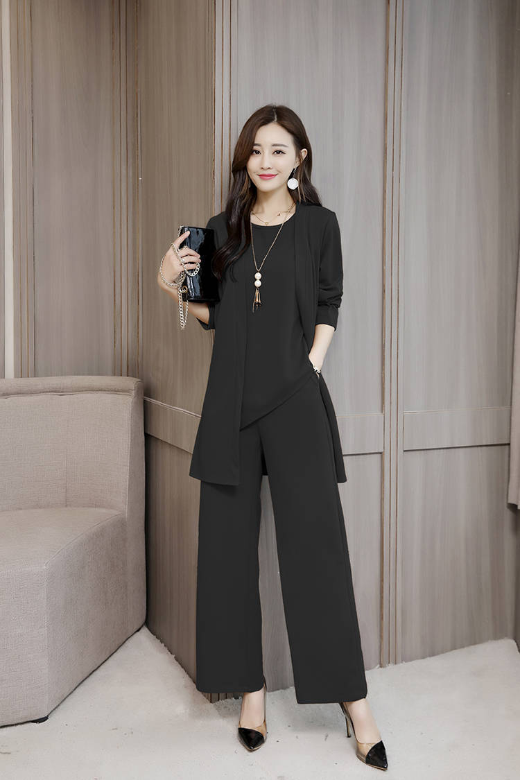 https://fulmo-img-server.com/pants-set/c086d200-1cc3-4064-b75c-bcb357cbfccc.jpg